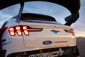 Ford Mustang Mach-E 1400 Prototype 2020 года 